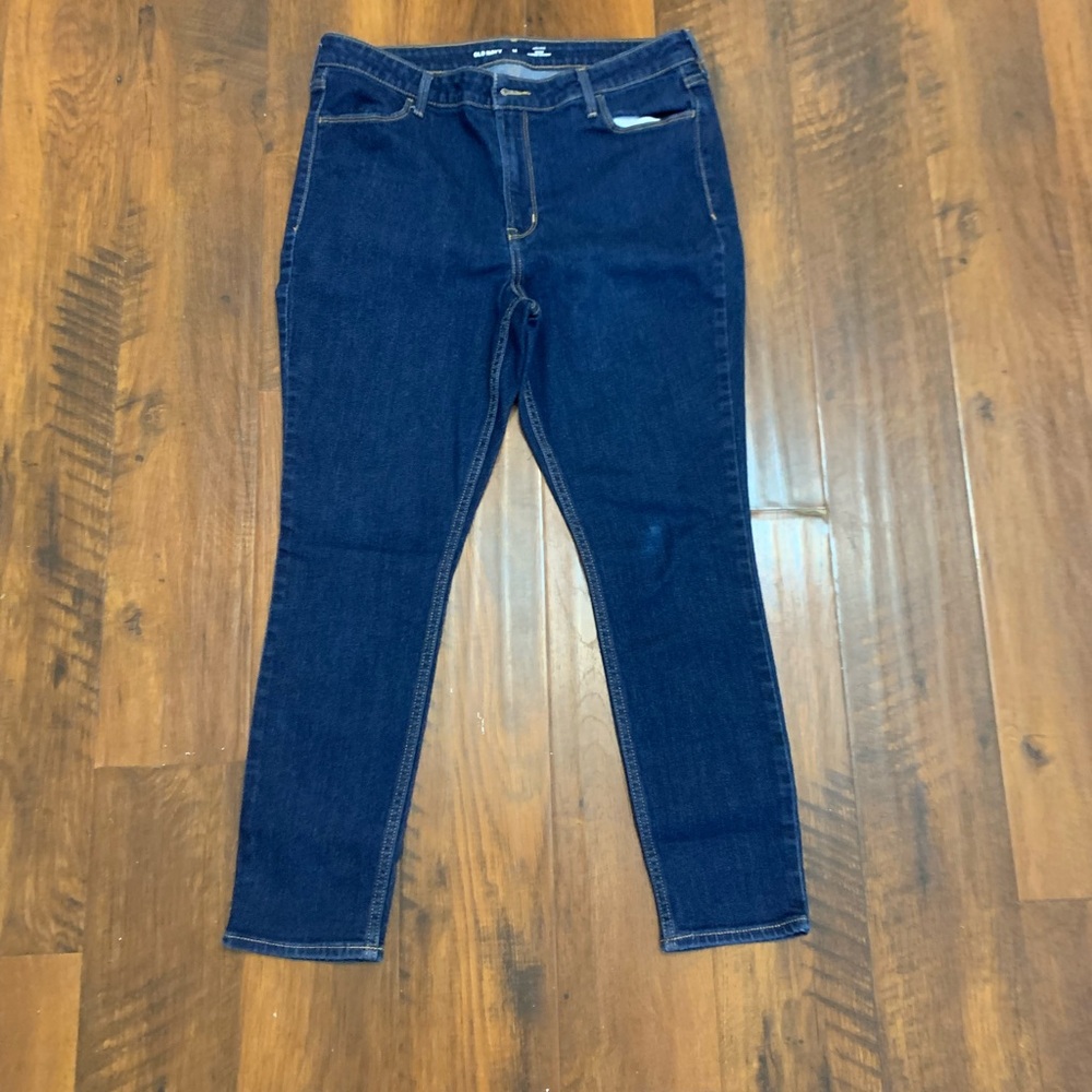 Old Navy Women's Deep Indigo Skinny Jeans 14 short 36 inches long